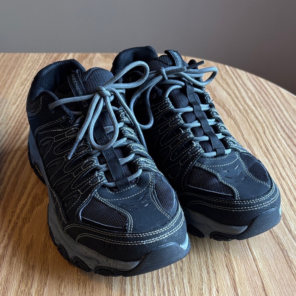 Skechers Men's Black and Gray Athletic Shoes